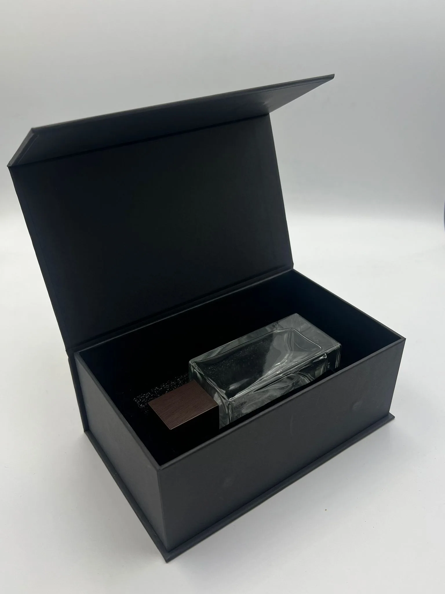 Estuche imantado premium - Imagen 4