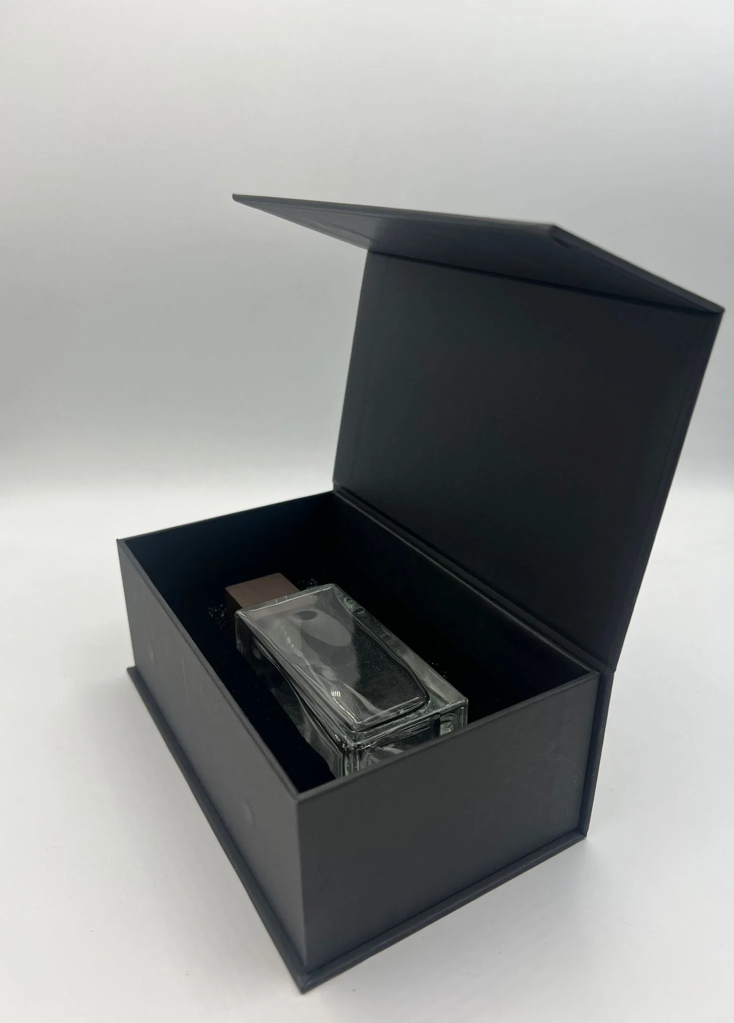 Estuche imantado premium - Imagen 10